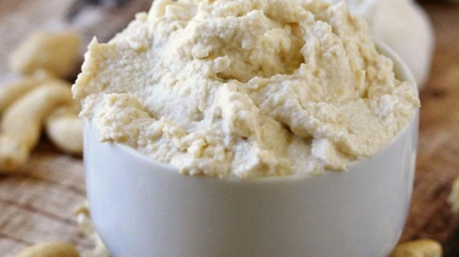 Cashew Dip With Garlic & Pepper