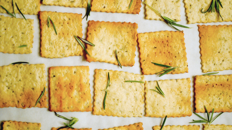 Rosemary Sea Salt Crackers With Olive OIl