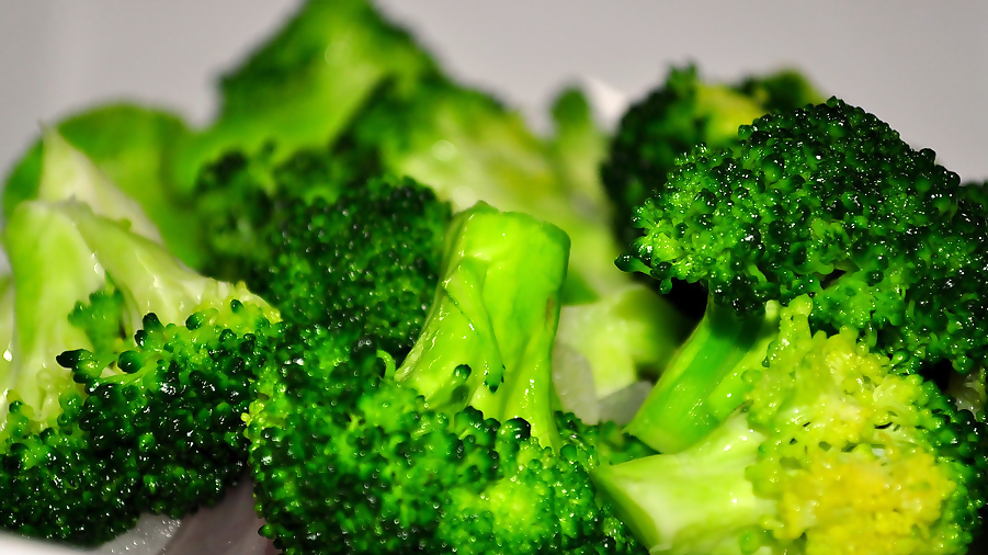 Roasted Garlic Lemon Broccoli
