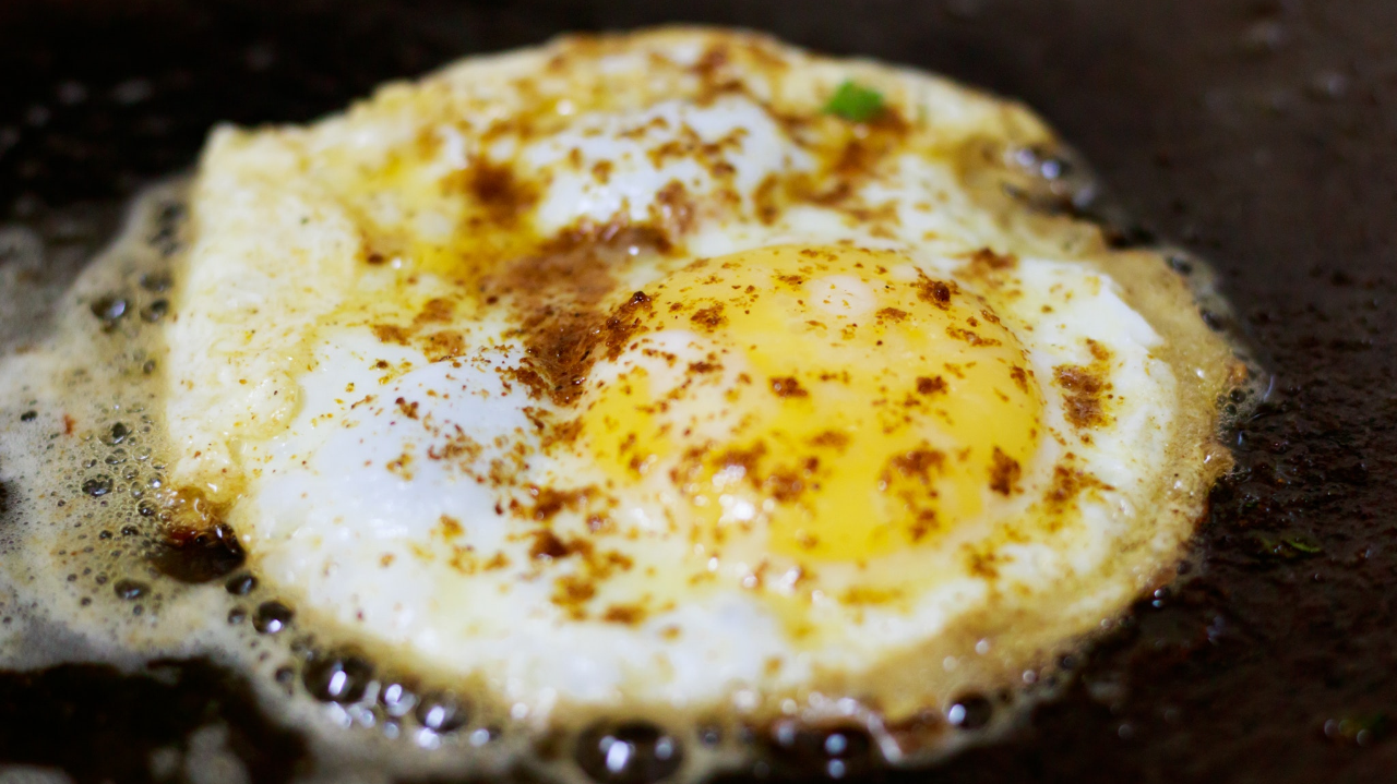 Olive Oil Fried Eggs