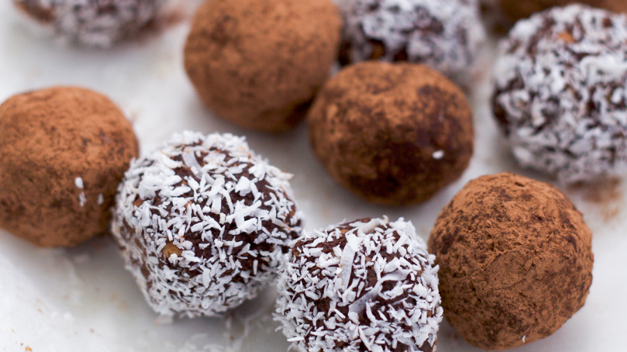 Chocolate & Date Balls