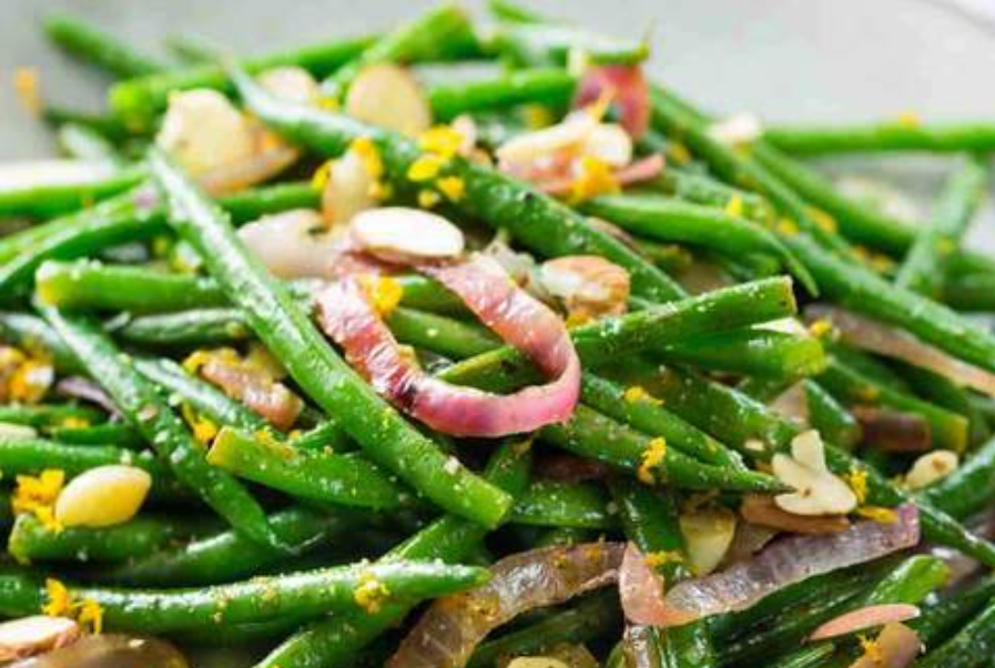 Green Beans With Crunchy Almonds